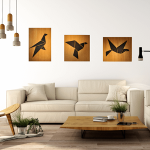 Décoration murale - triptyque tableau en bois DikromA. Motif oiseau origami noir sur du contreplaqué chêne. Couleur bois naturel et teinté noir.